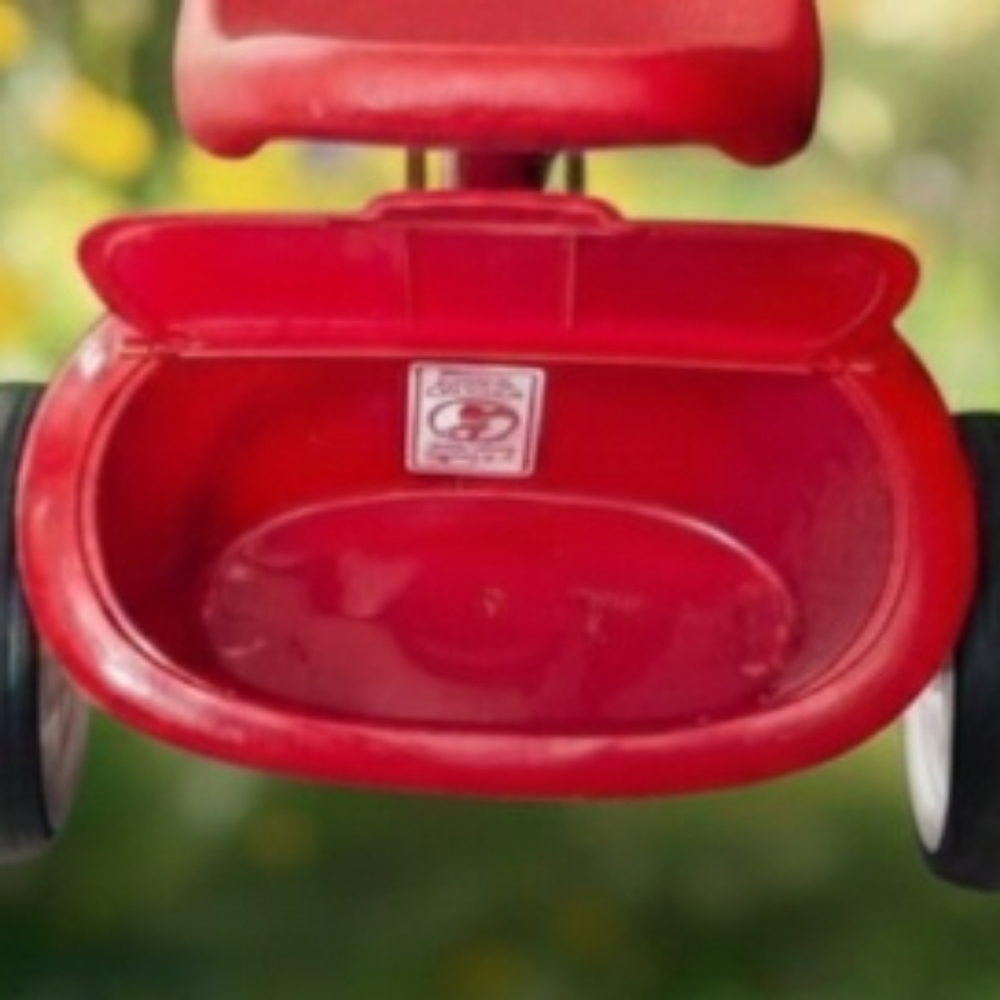 Radio Flyer Trike Best Bike For Kids Toddlers Tricycle - Ages 2 and up - Picture 3 of 4